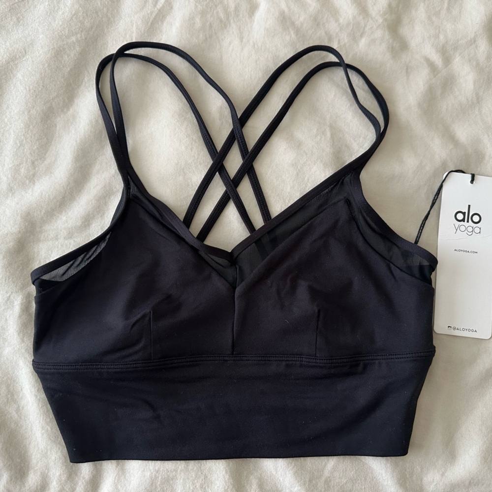 Alo Yoga Sneak Long Bra. Black. Medium